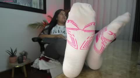 Snapshot of antonellariu chatting on May 2026 04:45:01 PM Antonella online show from May 2026 04:45:01 PM