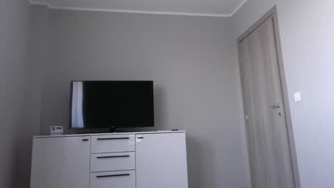 Antonia online show from January 2025 12:10:01 PM