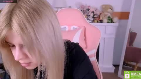 antonia_ferrero online show from March 2026 08:16:01 AM