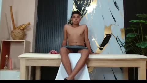 Snapshot of antonioross_ chatting on July 2026 08:11:01 PM antonioross_ online show from July 2026 08:11:01 PM