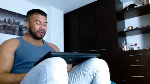 Snapshot of antonydangelo chatting on February 2025 11:46:02 PM ANTONY D ANGELO online show from February 2025 11:46:02 PM