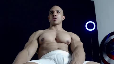 Instagram miguelangel1802  online show from February 2025 11:25:02 PM