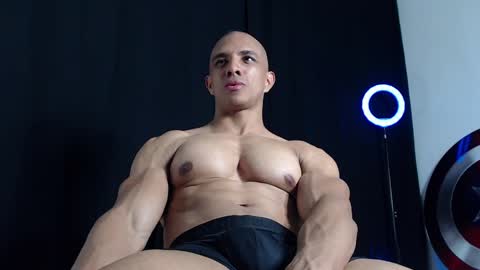 Instagram miguelangel1802  online show from February 2025 04:53:01 PM