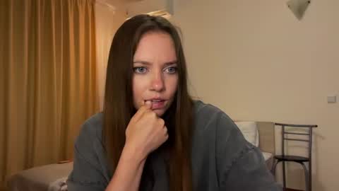 Snapshot of anuetta chatting on July 2026 08:11:01 PM Aneutta online show from July 2026 08:11:01 PM