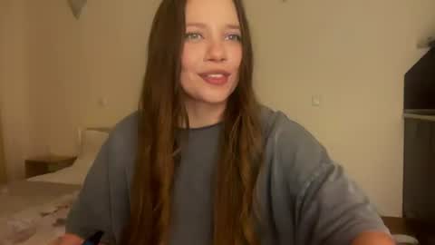 Snapshot of anuetta chatting on July 2026 05:42:02 PM Aneutta online show from July 2026 05:42:02 PM