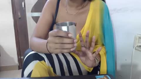 Snapshot of anya_kapoor chatting on September 2025 04:21:01 PM anya kapoor no face online show from September 2025 04:21:01 PM