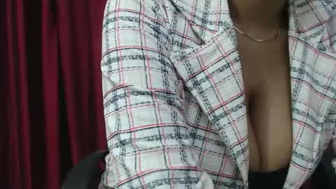 Snapshot of anya_kapoor chatting on December 2025 05:20:01 PM anya kapoor no face online show from December 2025 05:20:01 PM