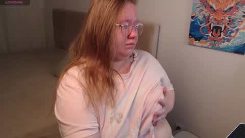 Snapshot of anya_muna chatting on December 2024 09:22:01 PM Anya Muna online show from December 2024 09:22:01 PM