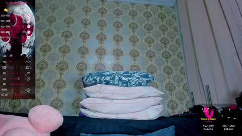 Camila  online show from February 2025 10:28:02 PM