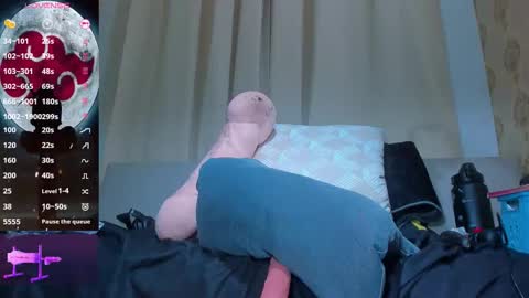 Camila  online show from October 2025 05:10:02 AM