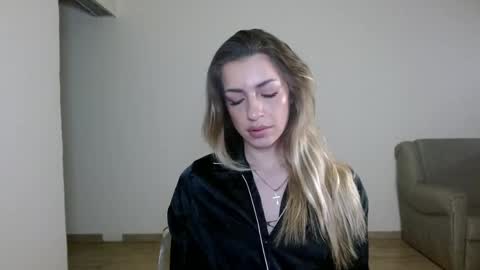 Anya online show from April 2026 07:14:01 PM