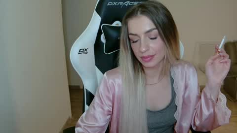 Anya online show from May 2026 06:48:01 PM