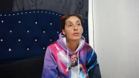 anyu online show from January 2025 01:38:02 AM