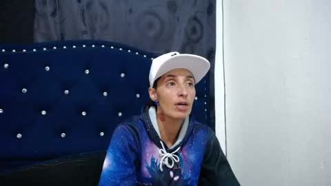 anyu online show from February 2025 02:59:01 AM