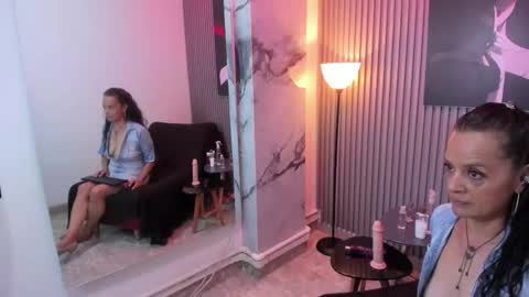 Snapshot of anyvegaa chatting on September 2025 12:20:01 PM Any online show from September 2025 12:20:01 PM