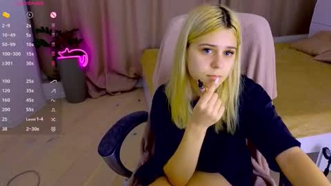 ApheliaStar online show from February 2026 04:56:01 PM