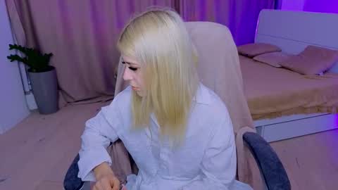 ApheliaStar online show from March 2026 04:57:02 PM