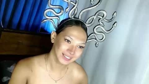 Snapshot of aphr0dite_x chatting on June 2026 02:53:02 AM Roman Goddess online show from June 2026 02:53:02 AM