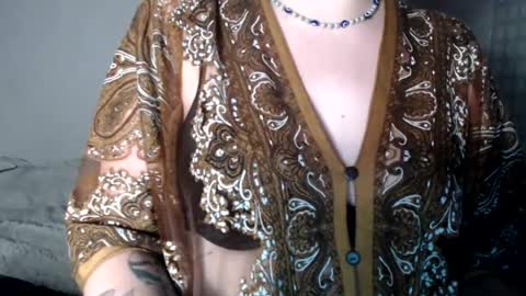Snapshot of aphrodite_2005 chatting on July 2026 07:10:01 PM Aphrodite online show from July 2026 07:10:01 PM
