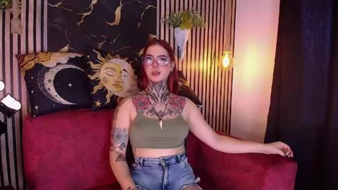 Snapshot of aphrodite__bloom chatting on May 2026 10:48:01 PM aphrodite__bloom online show from May 2026 10:48:01 PM