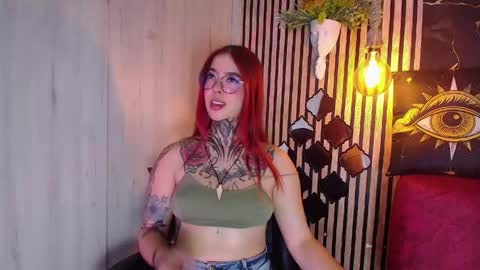 Snapshot of aphrodite__bloom chatting on May 2026 10:15:01 PM aphrodite__bloom online show from May 2026 10:15:01 PM