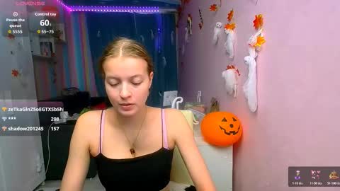 Aphrodite online show from November 2025 09:21:01 AM