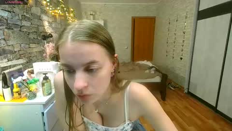 Snapshot of aphrodite_wow_ chatting on May 2026 04:04:02 PM Aphrodite online show from May 2026 04:04:02 PM