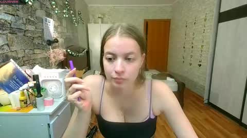 Snapshot of aphrodite_wow_ chatting on May 2026 03:41:01 PM Aphrodite online show from May 2026 03:41:01 PM