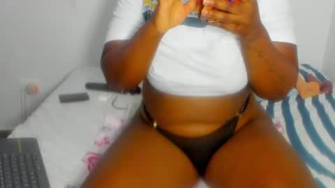 Snapshot of aphrodites_ass chatting on July 2026 08:28:02 AM Tati Colombian online show from July 2026 08:28:02 AM