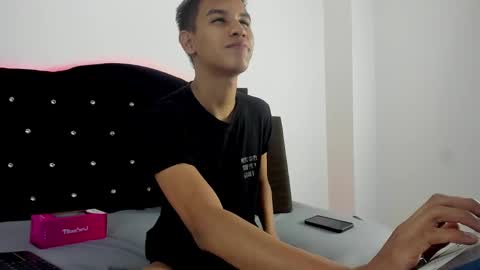 Apolo online show from December 2024 10:52:02 PM