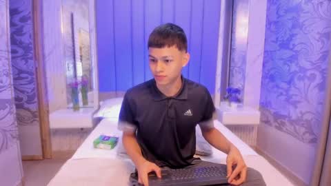 Snapshot of apolo_jonnes chatting on May 2026 01:57:02 AM online show from May 2026 01:57:02 AM