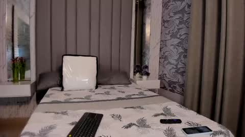 Snapshot of apolo_jonnes chatting on May 2026 11:35:01 PM online show from May 2026 11:35:01 PM