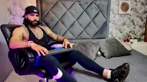 Apolo online show from October 2025 10:18:01 PM