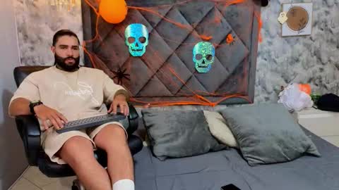 Apolo online show from October 2025 09:05:02 PM