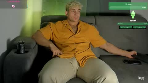 apolo_strange online show from December 2025 11:44:01 PM