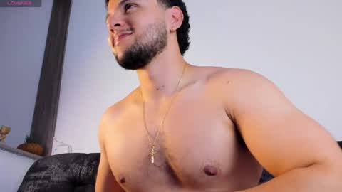 Snapshot of apoloklein_ chatting on May 2026 02:39:01 AM Apolo Klein online show from May 2026 02:39:01 AM