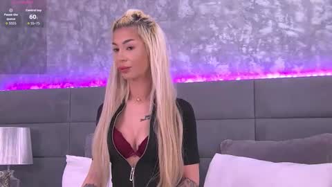 Snapshot of apri_licious chatting on February 2026 07:07:01 PM April online show from February 2026 07:07:01 PM