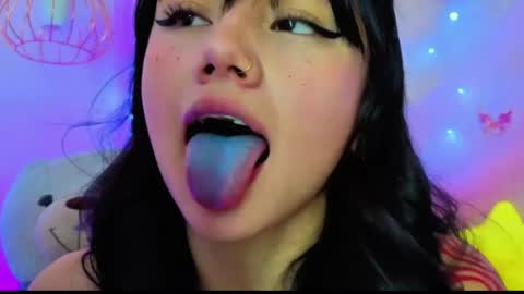 Snapshot of april_bennett chatting on June 2026 11:55:01 AM online show from June 2026 11:55:01 AM