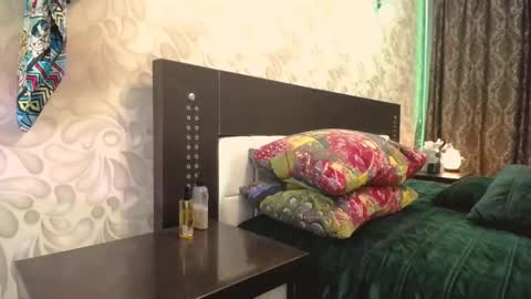 Snapshot of april_bronte chatting on January 2025 09:40:01 PM April Bronte online show from January 2025 09:40:01 PM