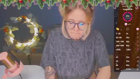 Snapshot of april_hentaigirl chatting on December 2024 07:21:01 PM    my special content  online show from December 2024 07:21:01 PM
