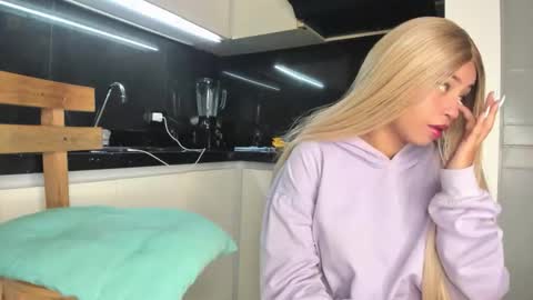 Snapshot of april_sex_vip chatting on October 2025 07:30:01 AM Aphril Daniels Otis online show from October 2025 07:30:01 AM
