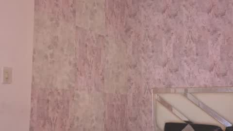 Isabella online show from April 2026 08:44:01 PM