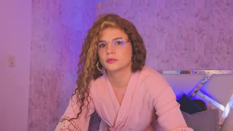 Snapshot of april_summer_ chatting on June 2026 09:20:01 PM Isabella online show from June 2026 09:20:01 PM