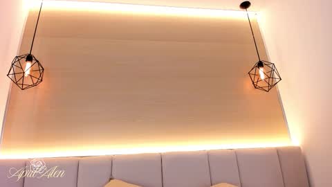 April online show from November 2025 06:45:01 AM