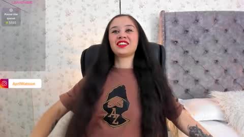 Snapshot of aprilwatson chatting on September 2025 06:55:01 PM April online show from September 2025 06:55:01 PM