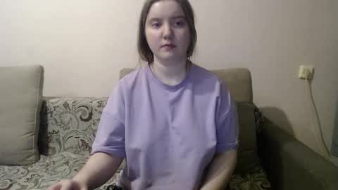 Josefin online show from March 2026 04:00:01 PM