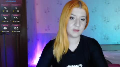 Snapshot of aquapaige chatting on September 2025 10:44:02 PM FunnySheila online show from September 2025 10:44:02 PM