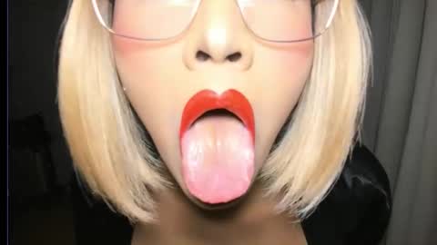 Alicia online show from October 2025 05:12:01 PM