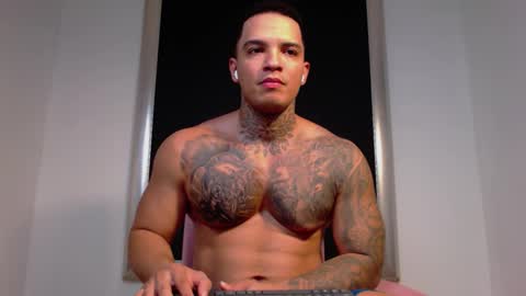 AquilesElpapi online show from September 2025 01:27:02 AM