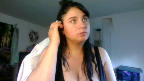 BustyPrincessLeila online show from September 2025 10:57:02 PM